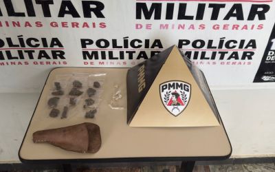POLÍCIA MILITAR PRENDE AUTOR POR TRÁFICO DE DROGAS EM ITAPECERICA
