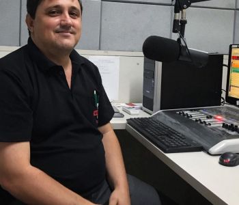 A versalidade de Anderson de Oliveira; O 'Di Oliveira' da Rádio Vertical FM