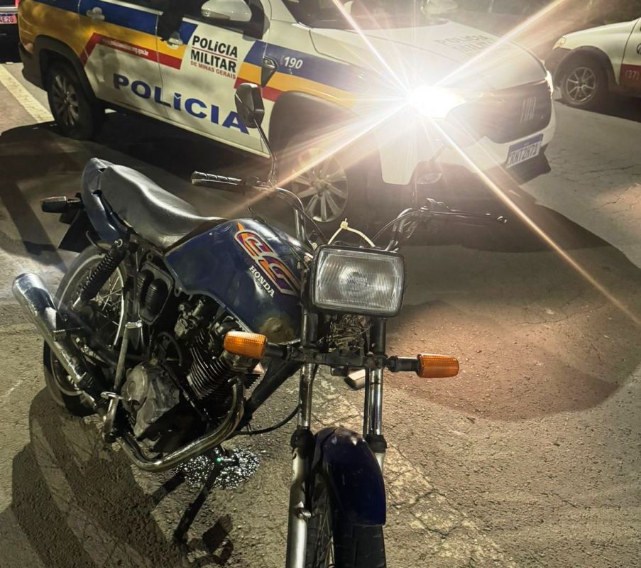 Motociclista é preso após perseguição policial por vários bairros de Arcos