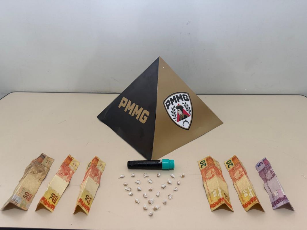 Santo Antônio do Monte - Polícia Militar prende autor por tráfico de drogas