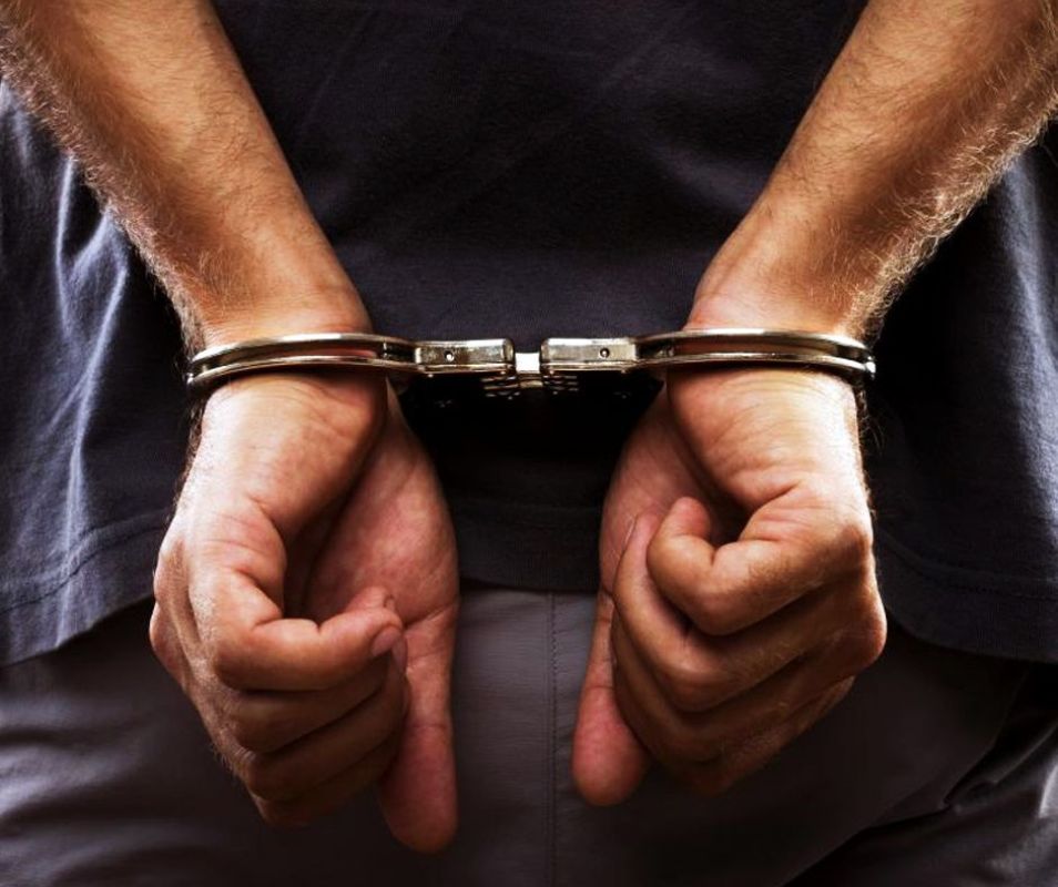 HOMEM COM MANDADO DE PRISÃO EM ABERTO É DETIDO NO BAIRRO MORADA NOVA, EM ARCOS