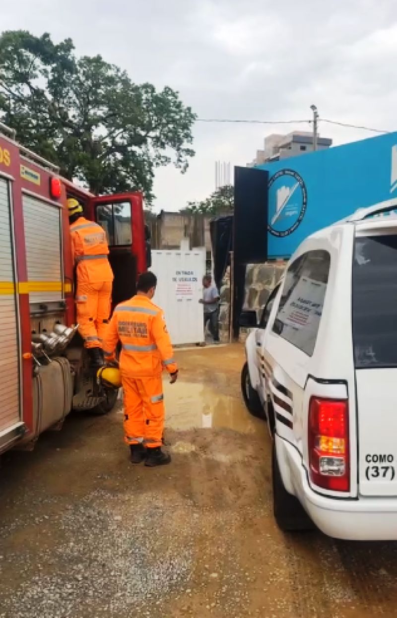 TRABALHADOR MORRE E PELO MENOS 7 FICARAM FERIDOS EM UM DESABAMENTO DE UMA OBRA EM LAGOA DA PRATA