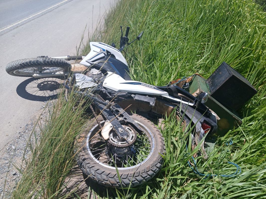 MOTOCICLISTA FICA FERIDO EM COLISÃO COM VEÍCULO NA BR-354