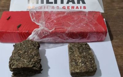 PM APREENDE MACONHA NO BAIRRO JARDIM BELA VISTA EM ARCOS